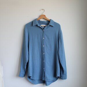 Aritzia little moon AirPlush Button Down Shirt